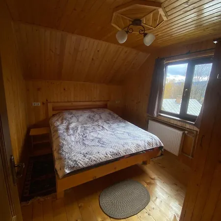 Hutsulka House *